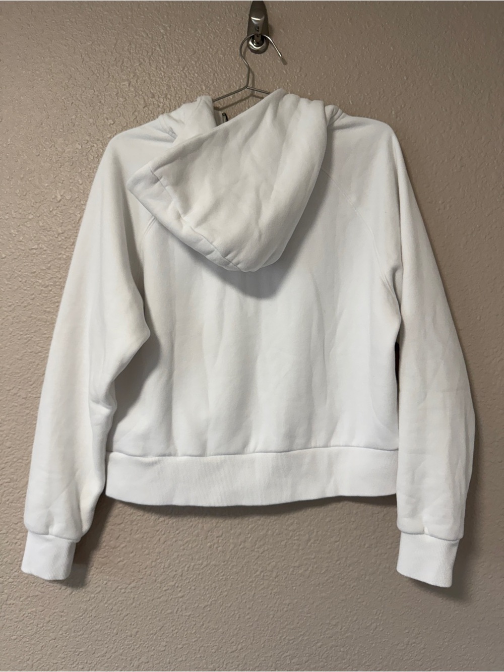 NWOT Vuori Restore Half Zip Hoodie Fleece Hoodie Athleisure Cropped Gym Top M - Picture 9 of 9
